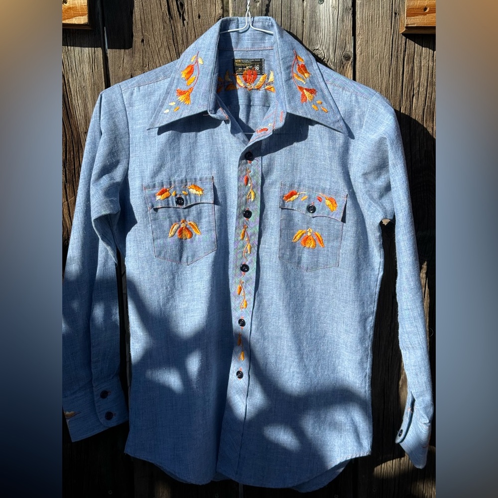 Embroidered vintage western button down